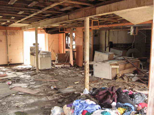 Lake Drive-In - 2006 Photo